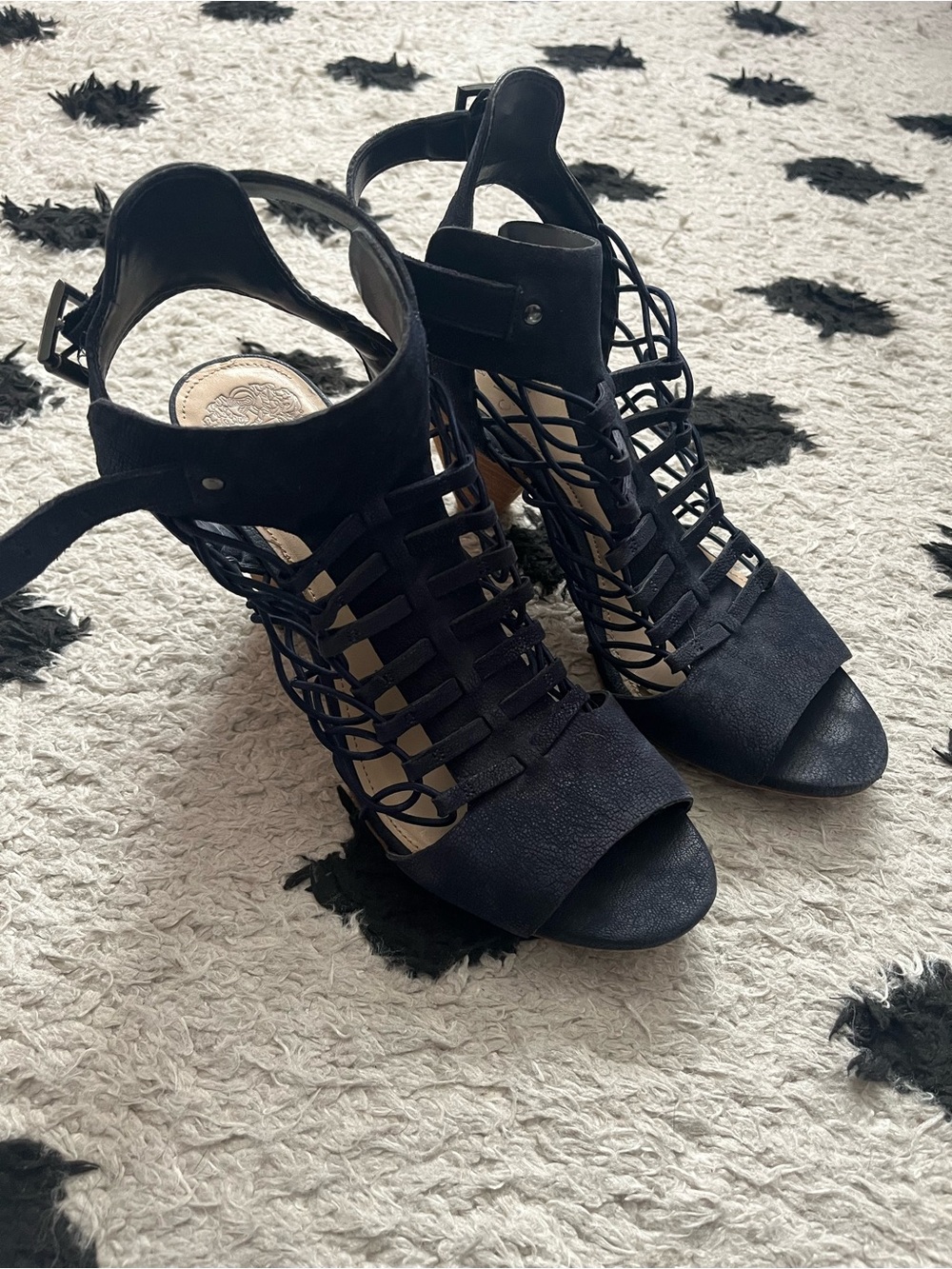 Vince Camuto size 9 dark blue Strappy Cage Heels Elegant Open Toe Sanda